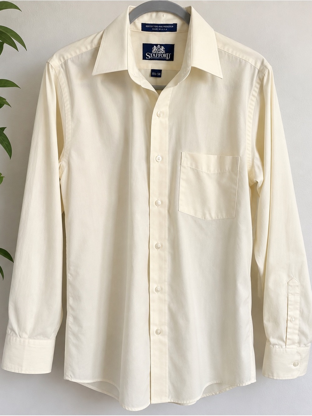 Stafford Vintage Cream Dress Shirt Men’s 15.5-34 Made in USA Cotton Blend
